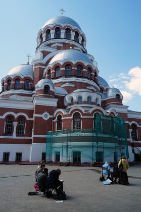 Пленэр на территории сормовского собора