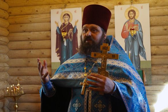 Полковой священник отец Виктор Ильичёв Будни полкового священника в полевых условиях стратегических учений