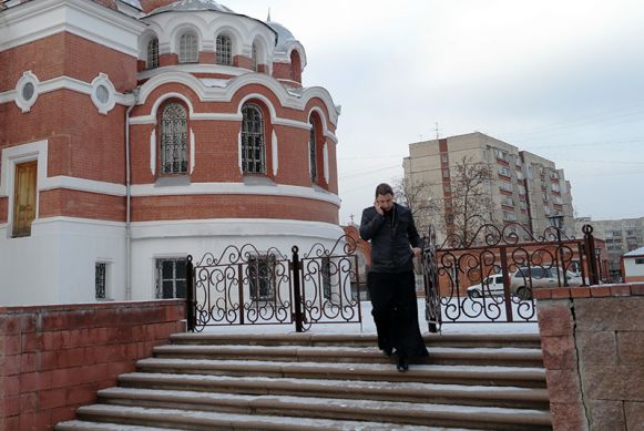 Ограда на храмовой территории