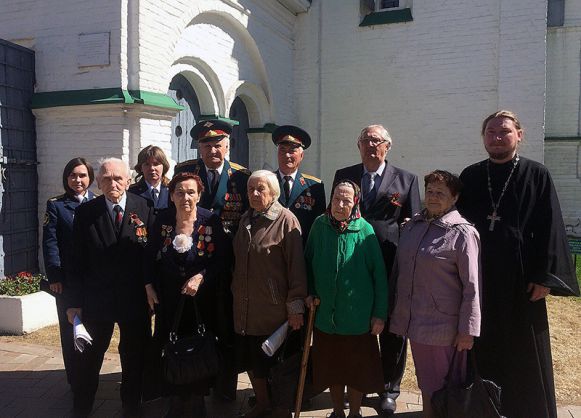 Поздравление ветеранов
