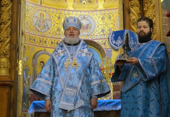 Архиерейская служба на Владимирскую